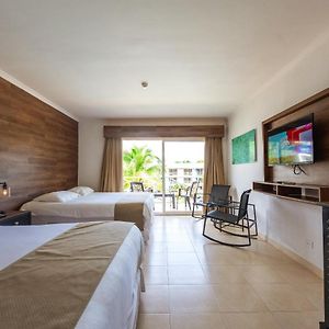 Double Room Pool View